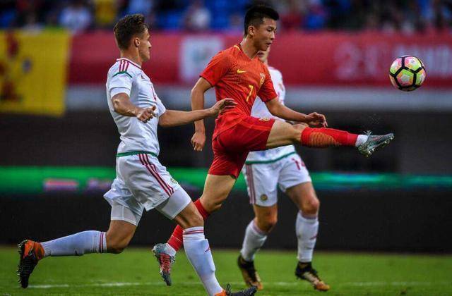  法国U21新星闪耀法甲斩获MVP  